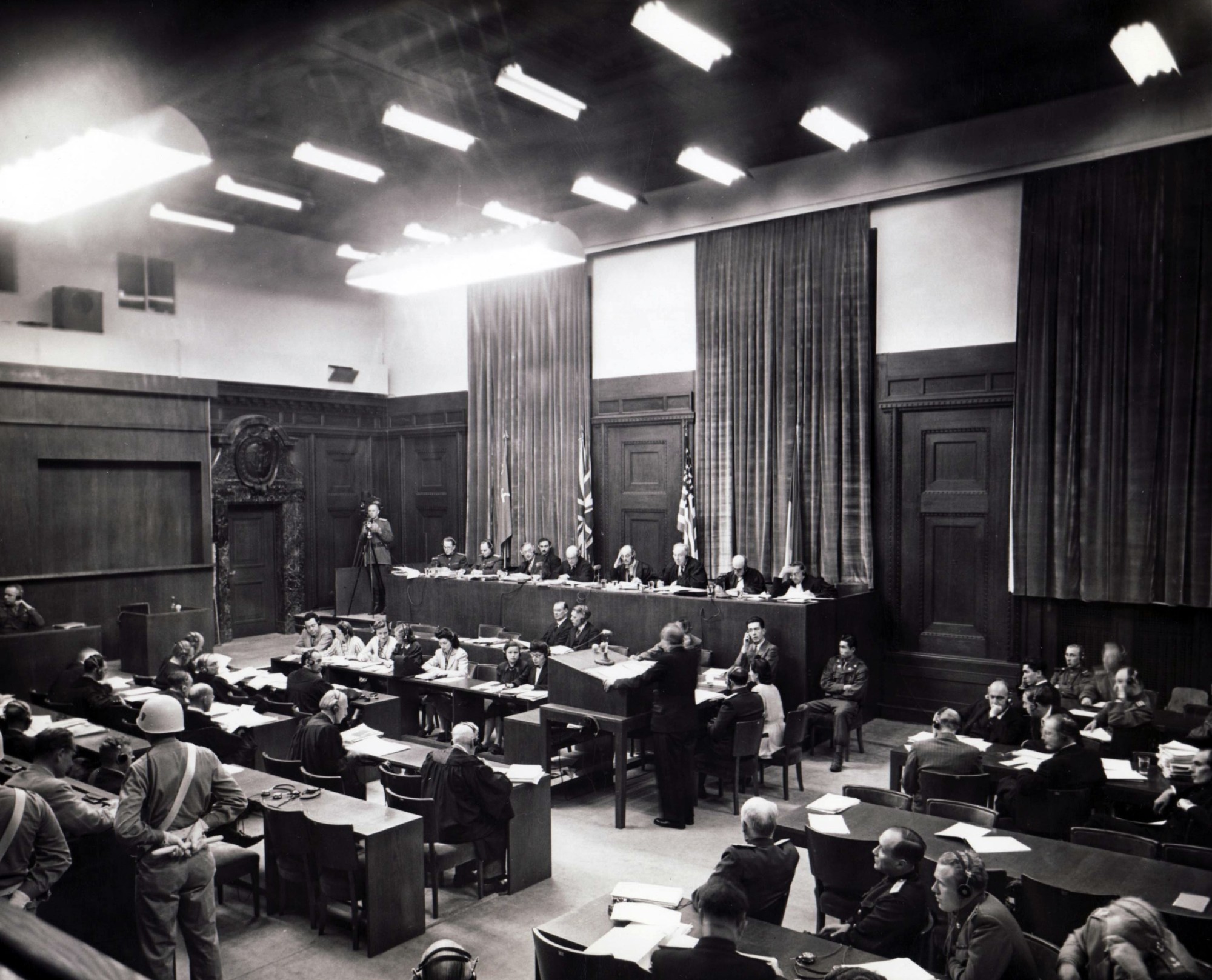 Zum Artikel "Hinweis: Beginn des Nürnberger Juristenprozess vor 75 Jahren."