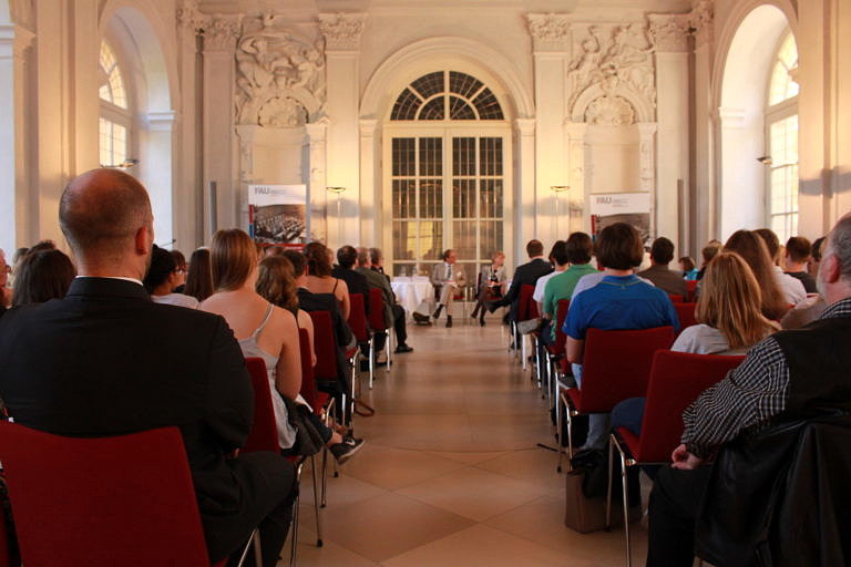 Podiumsdiskussion „Geschichtsbewusstsein in der Juristenausbildung“