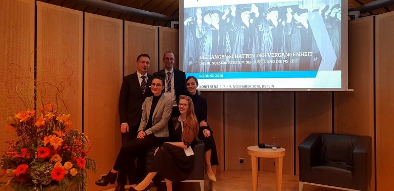 Vorträge auf der Konferenz „Die langen Schatten der Vergangenheit“