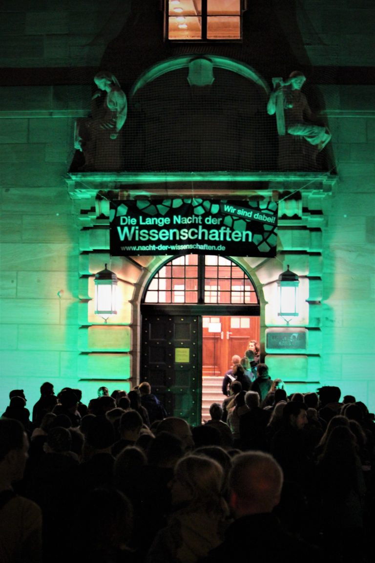 Hinwies: Die Lange Nacht der Wissenschaften – Geschworenengericht trifft Schöffengericht