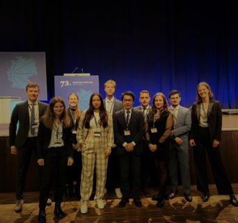 Gruppenbild bei der Abschlusssitzung